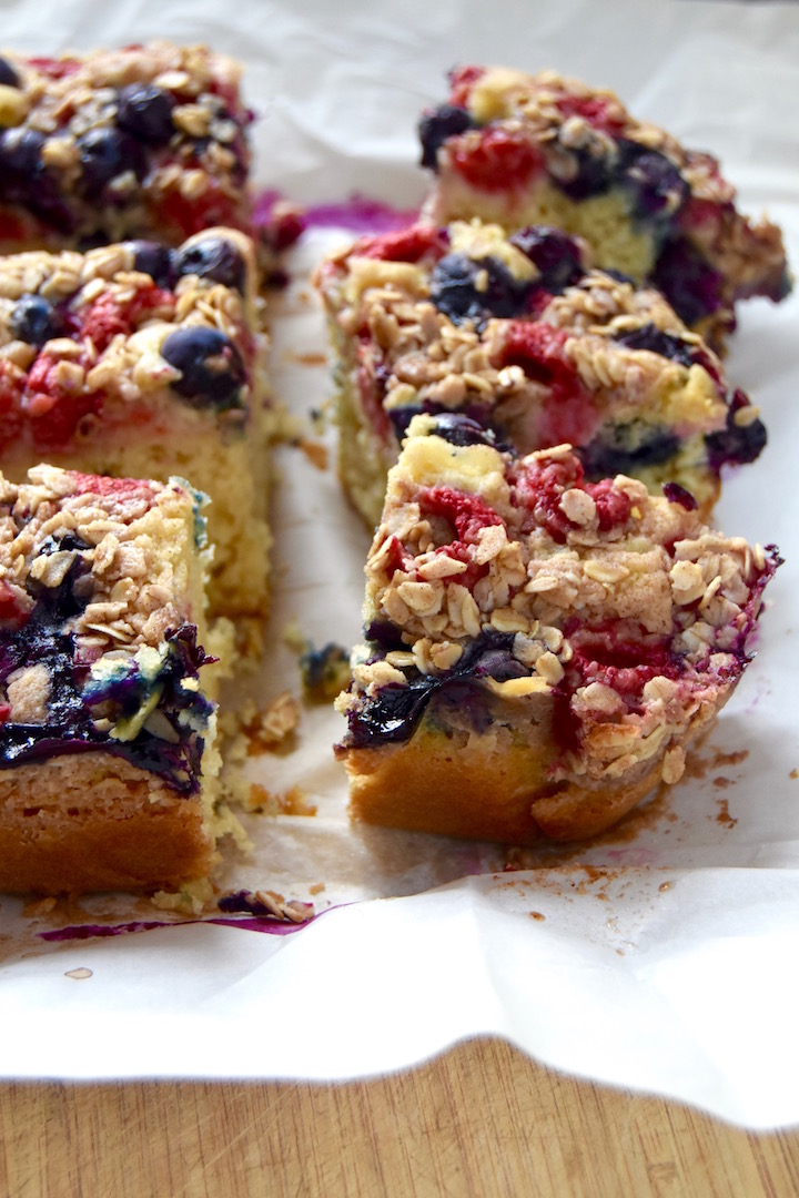 Mixed Berry Buckle Easy Summer Dessert Recipe