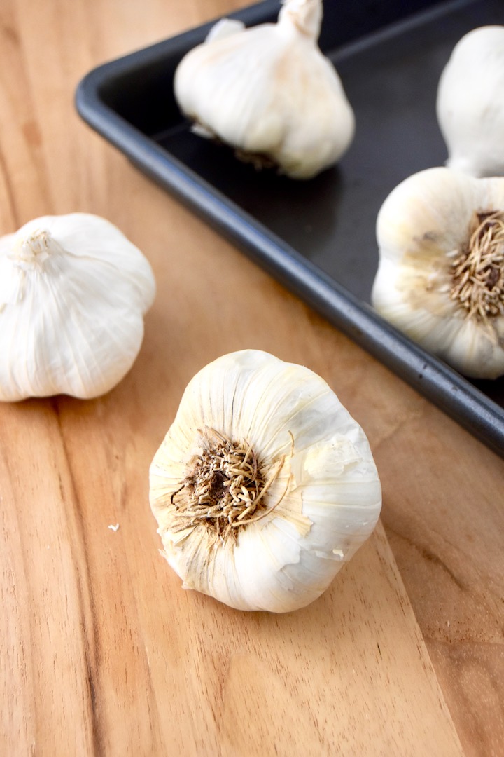 How To Roasted Garlic Simple Tutorial and Recipe Ideas