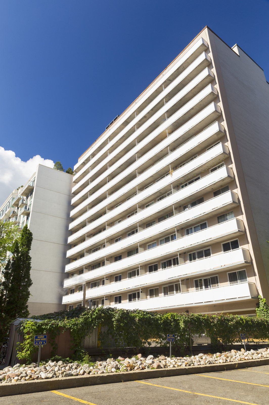 The Waldorf Apartments in Downtown Ottawa United Properties Ottawa