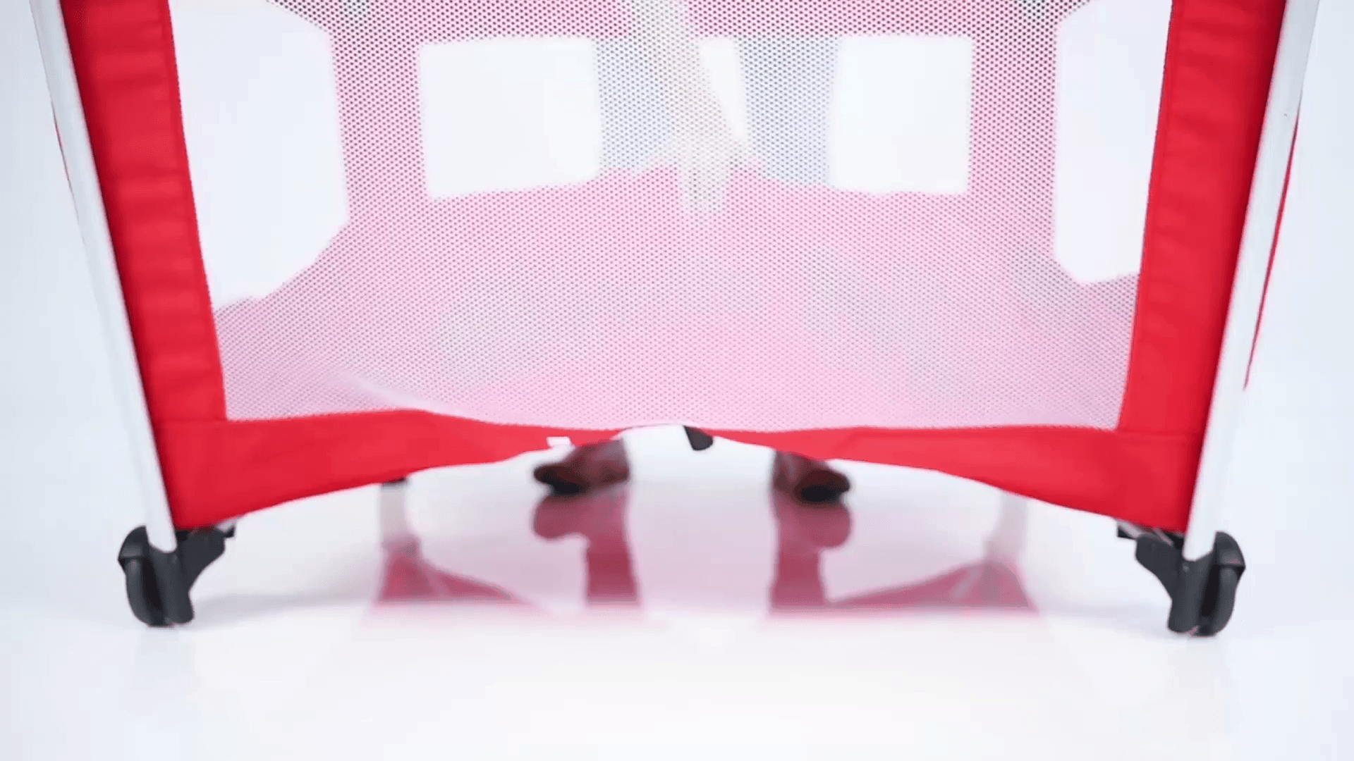 Joovy Room2 Portable Playard Review [Unbiased]