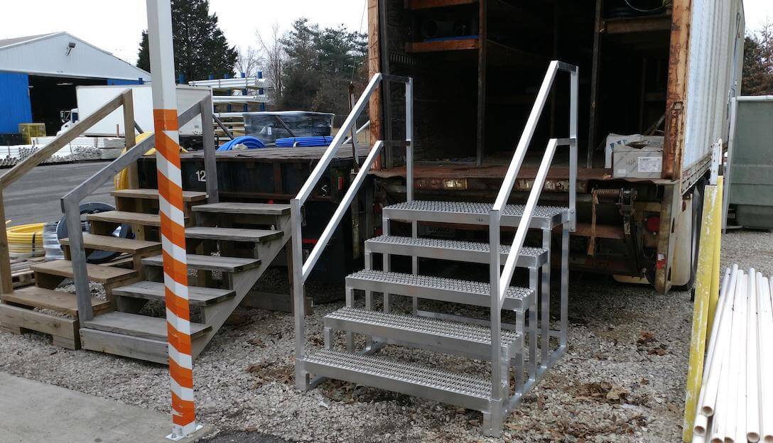 Semi Trailer Steps for Truck Access Upside Installation