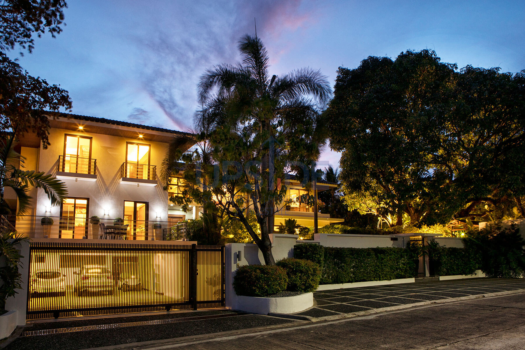 Beautiful Mansion with Massive Garden in Ayala Alabang UpsidePH