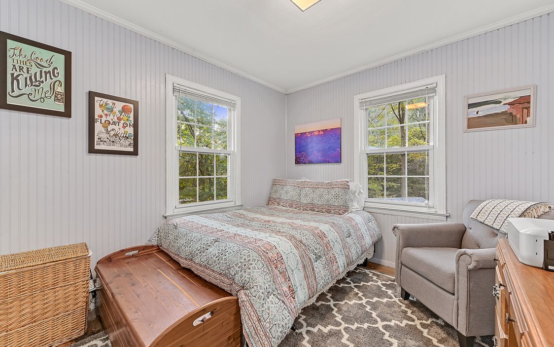 Putnam County NY lake community cottage for sale continental village