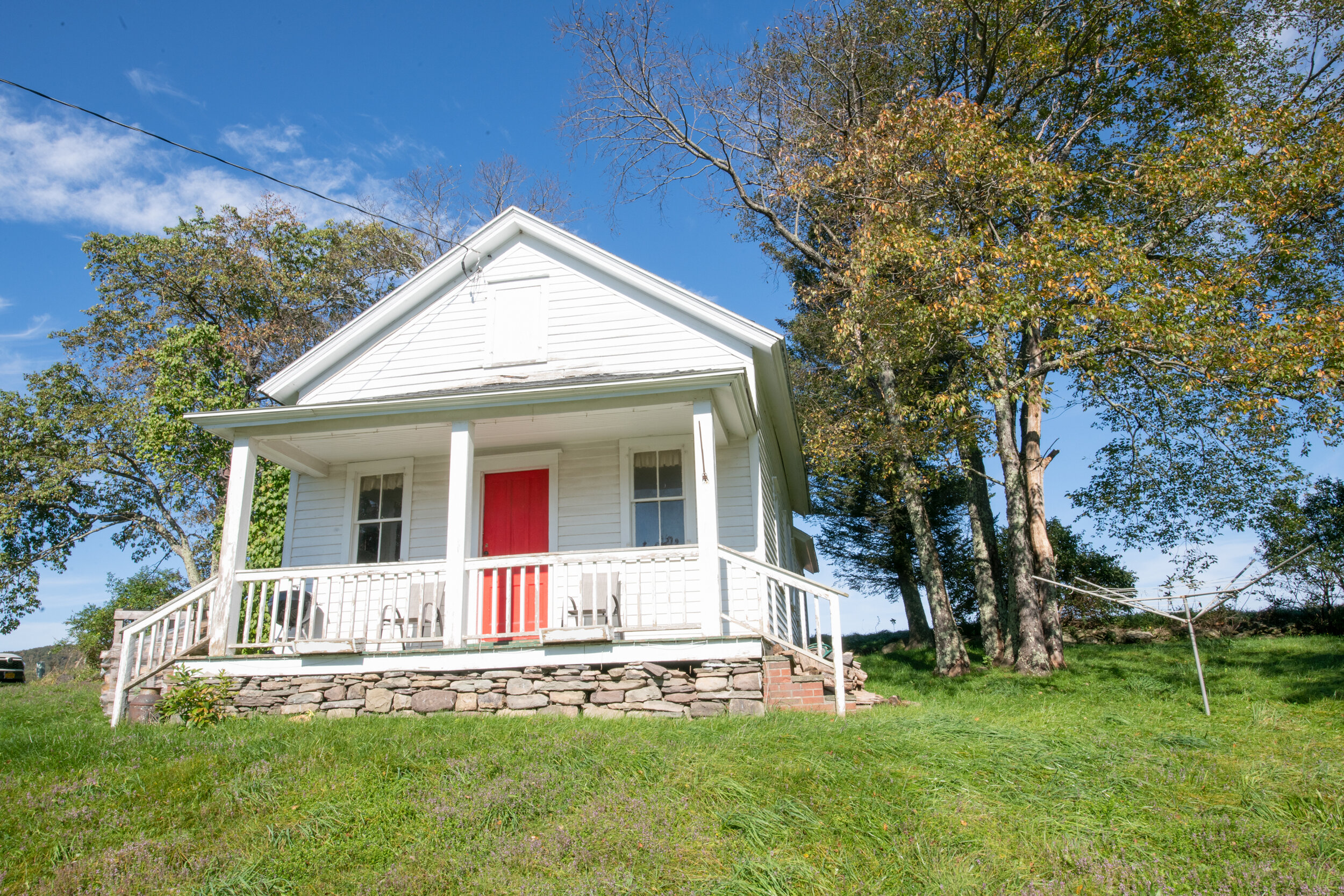 Stamford Schoolhouse in Need of a Tasteful Restoration