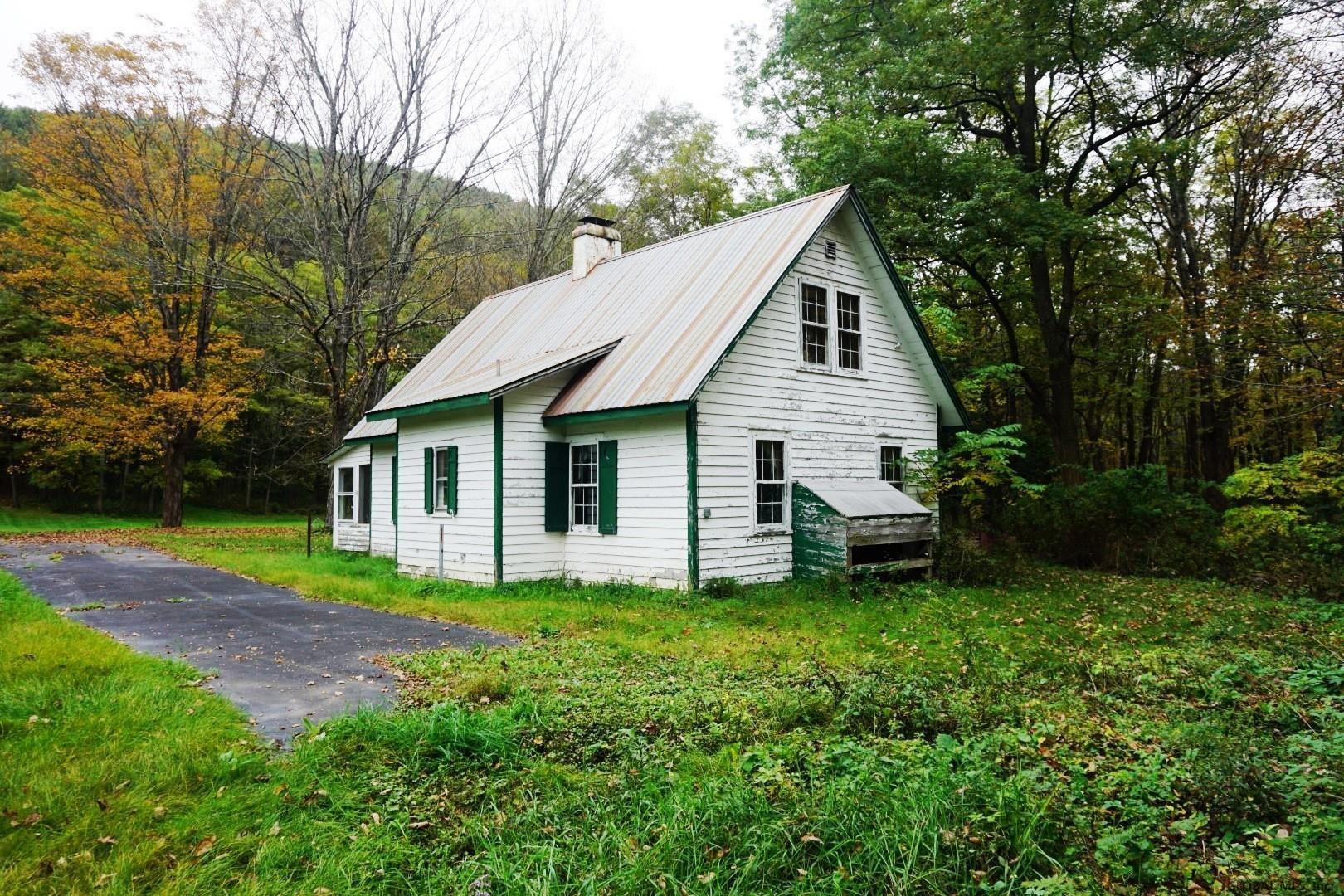 Middleburgh Bungalow on the Catskill Creek