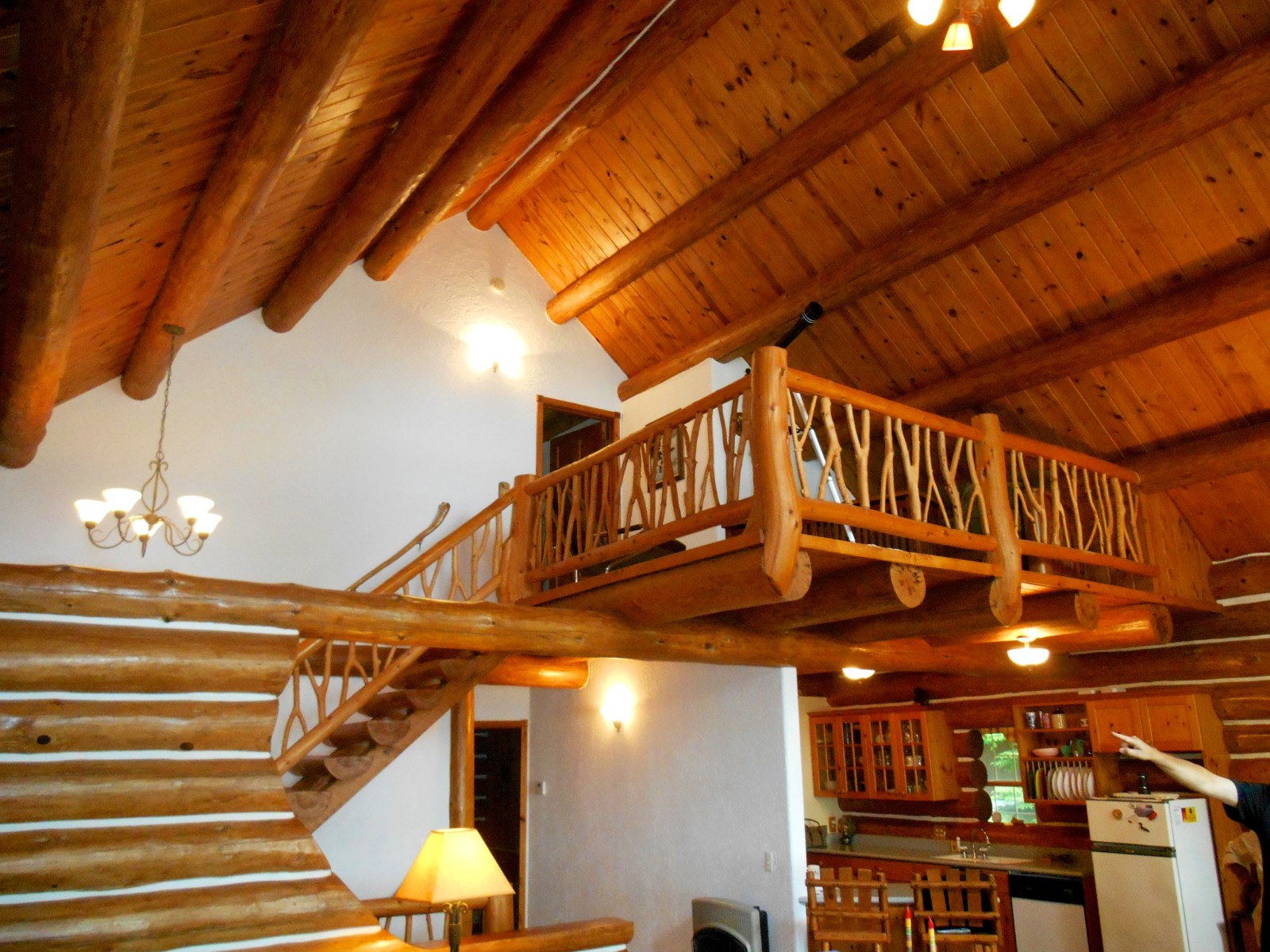 Garden Peninsula Log Home U.P. Waterfront