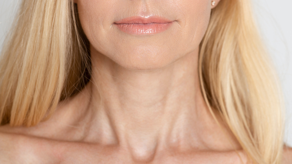 AllNatural Ways to Tighten a Saggy Neck