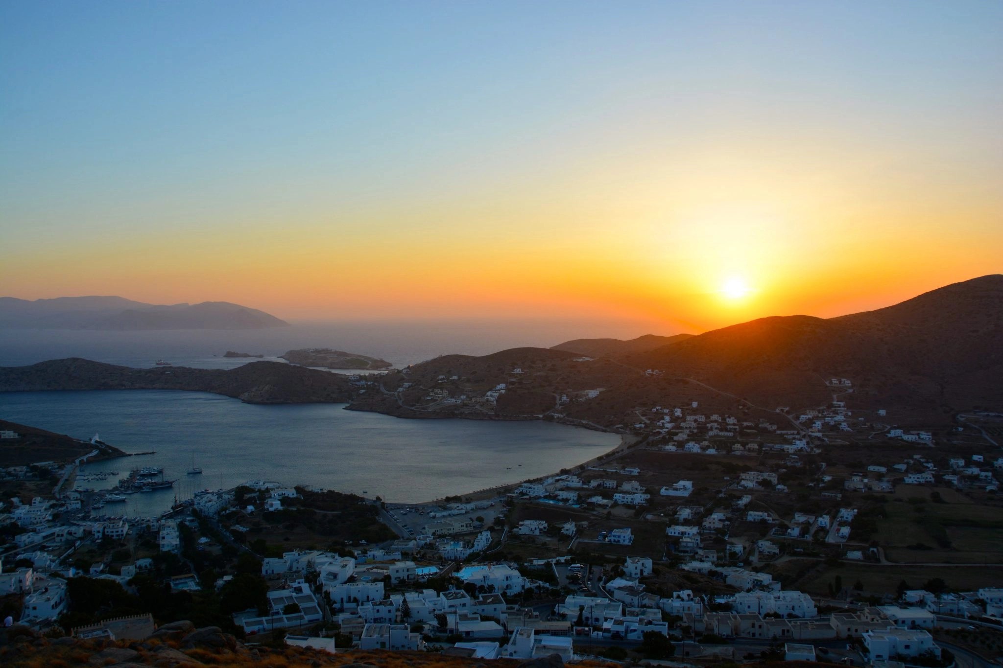 A Complete Travel Guide to Ios, Greece