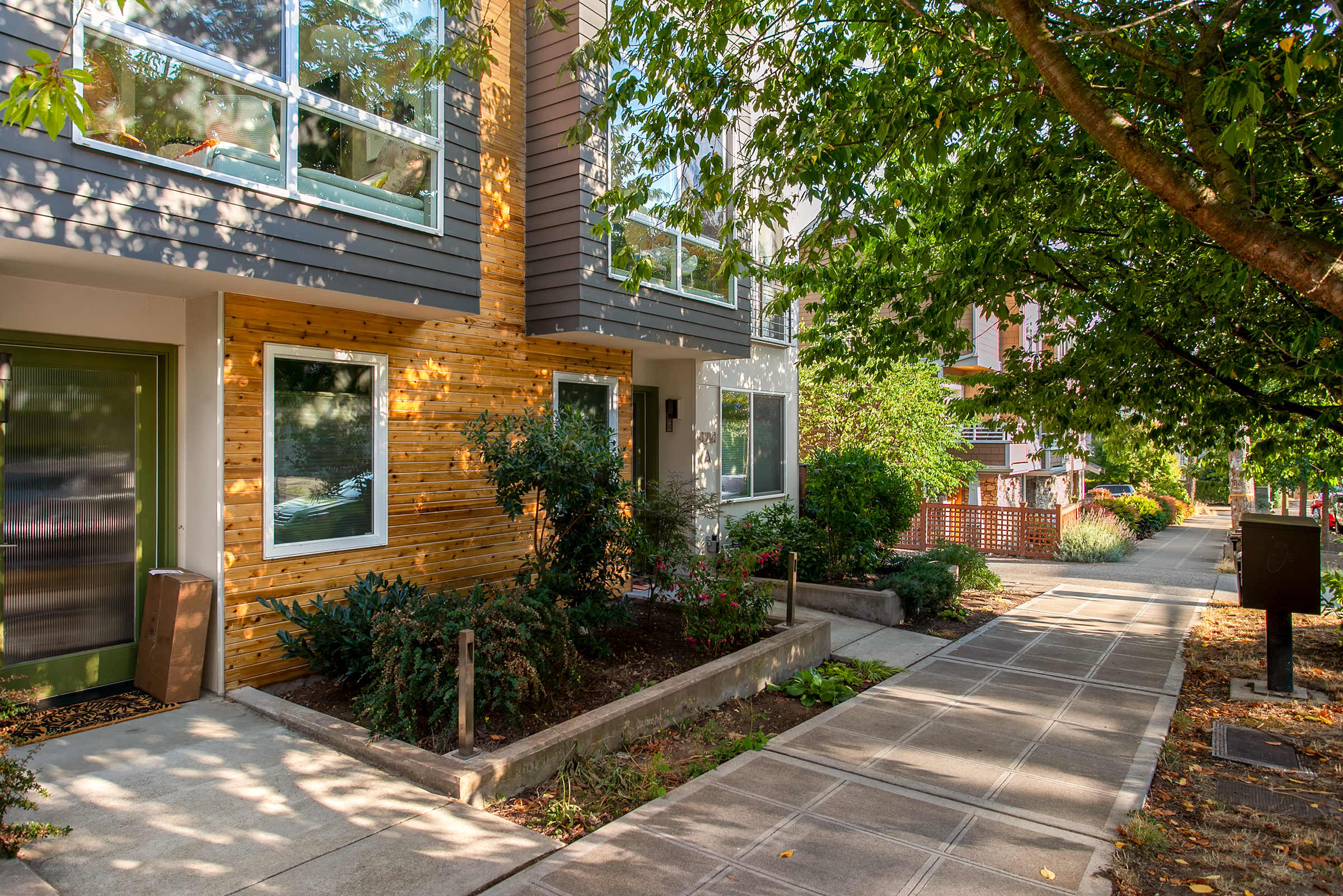 Fremont Townhome 2 Bedroom Contemporary Townhome UrbanAsh Real Estate