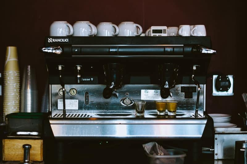 Automatic vs SemiAutomatic Espresso Machines MyFriendsCoffee