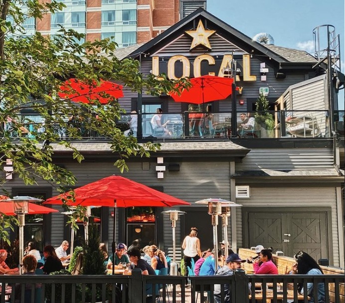 Comforting Vibes At Local Public Eatery In Liberty Village Urbaneer