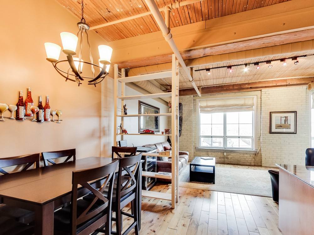 A Vintage Gotham Loft Urbaneer