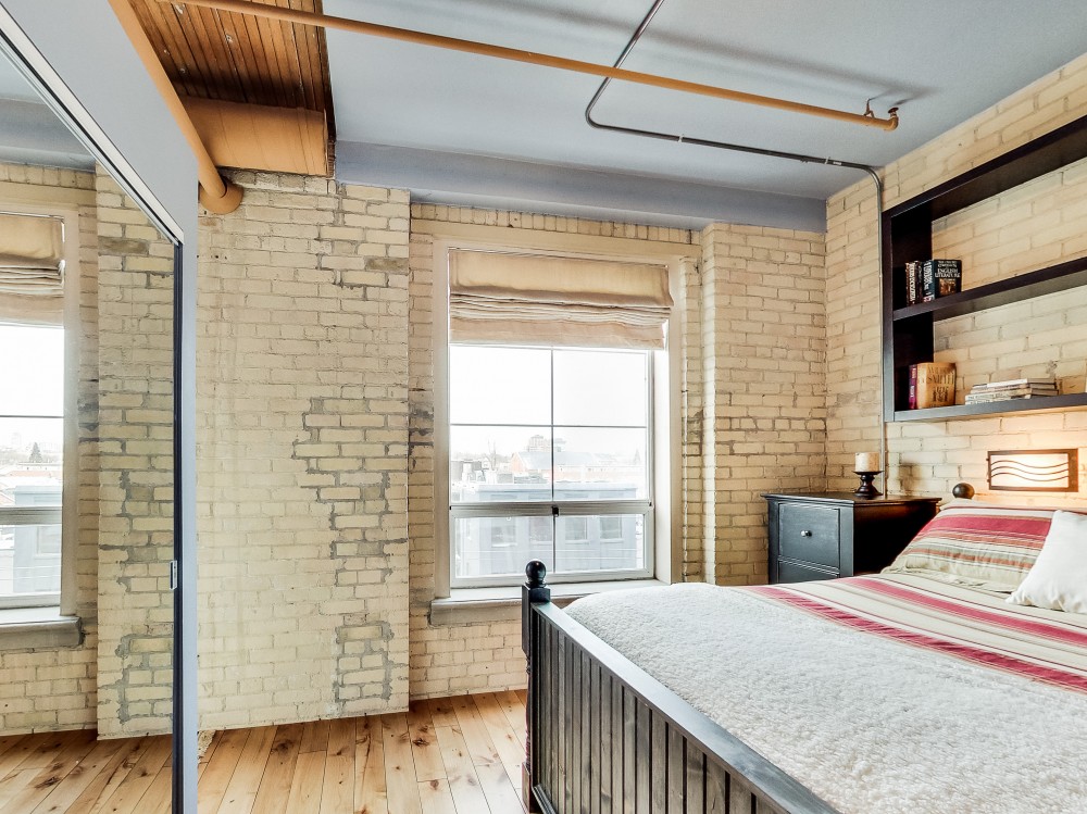 A Vintage Gotham Loft Urbaneer