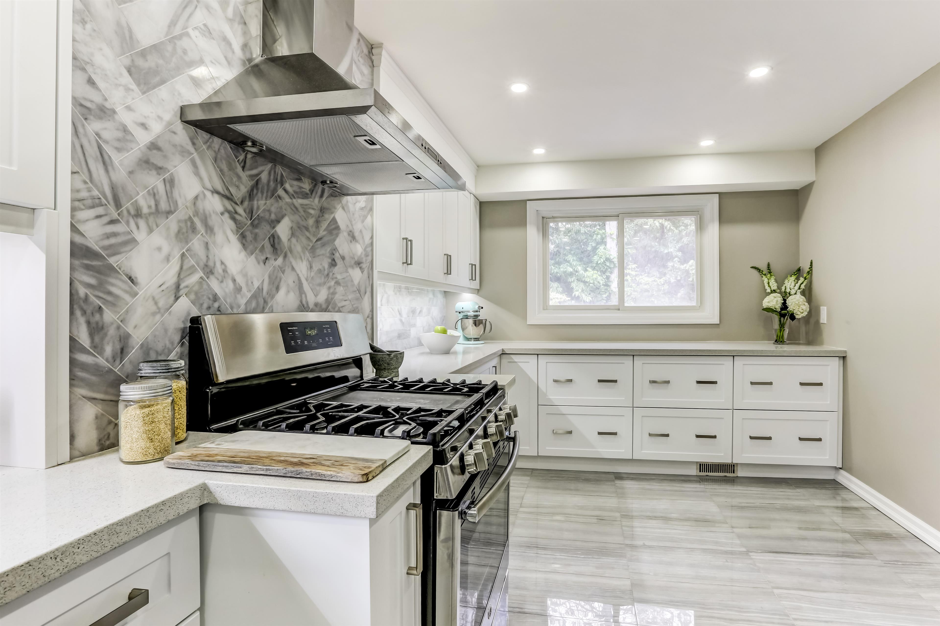 Mississauga Kitchen Renovation URBANEST CONSTRUCTION