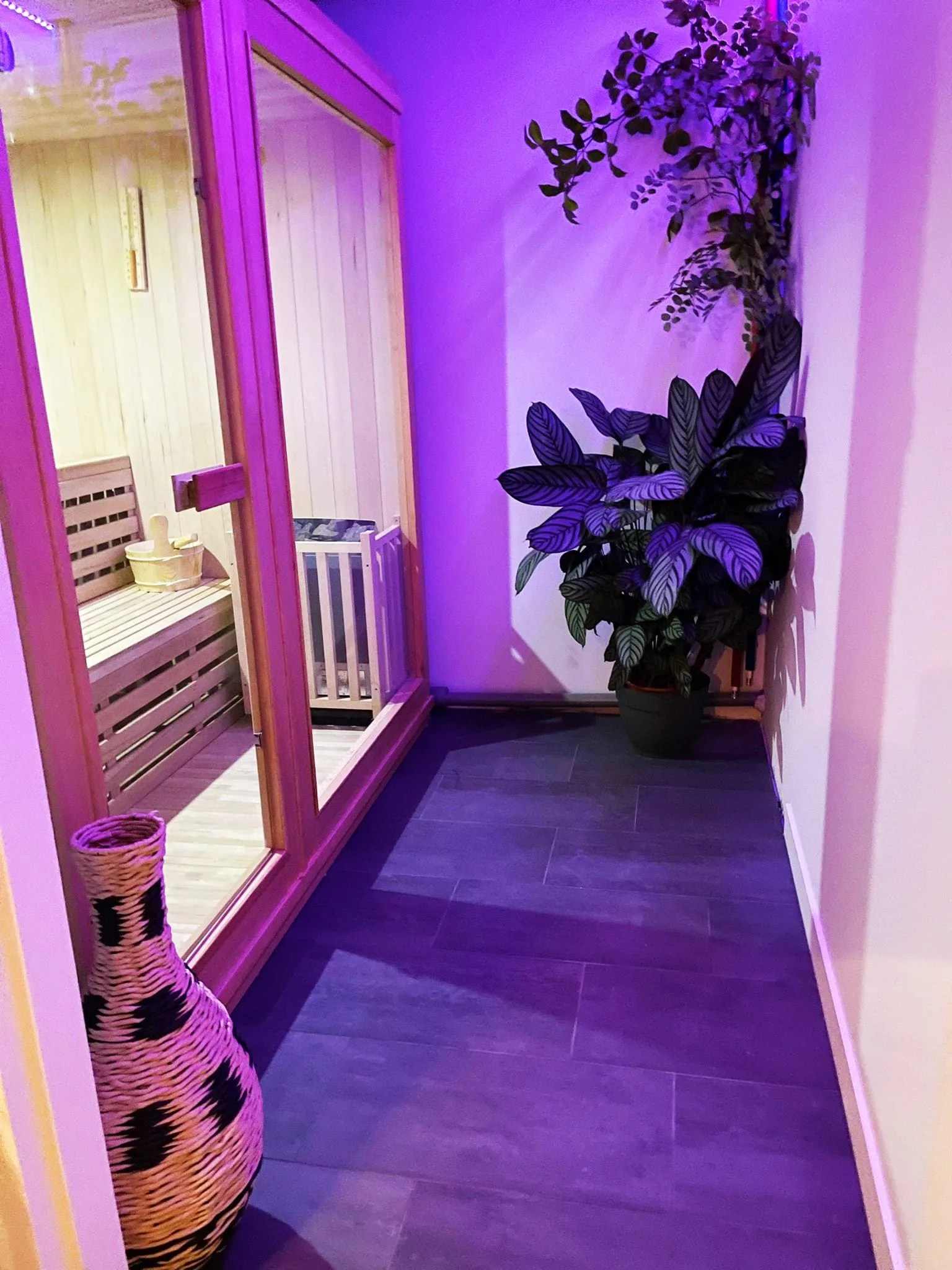 Magnesium arrangement 1 Urban Floating & CIty Spa