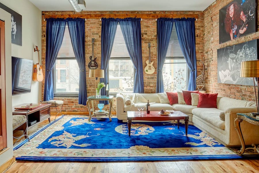10 Beautiful Chicago Airbnb Listings to Check Out For Your Next