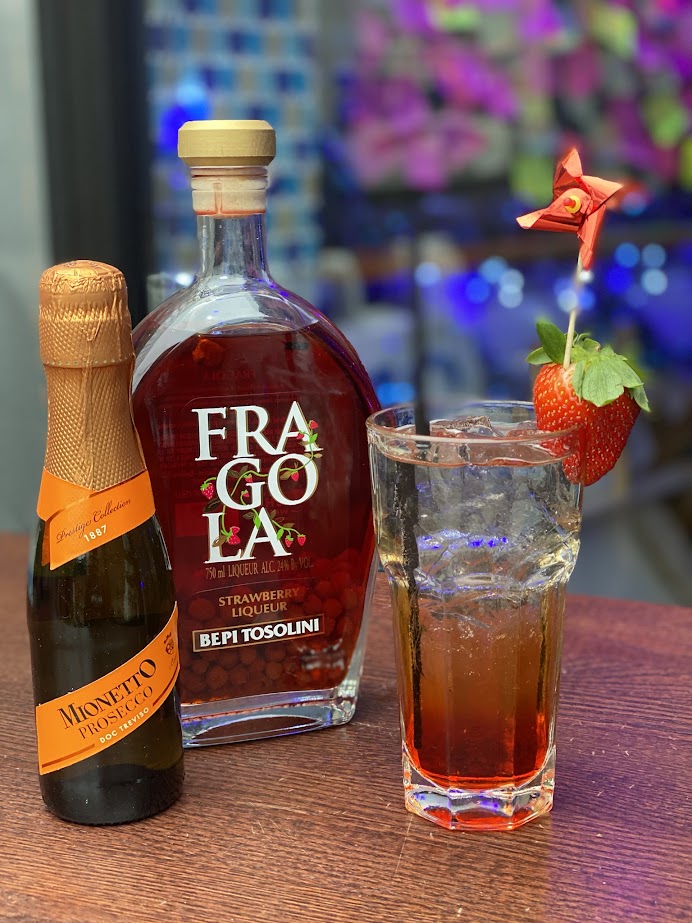 Where to Sip the Best Prosecco in Chicago UrbanMatter