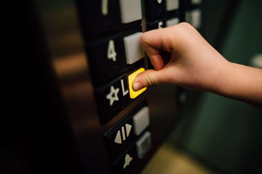 9 Tips to Follow In Case You Get Stuck In An Elevator UrbanMatter