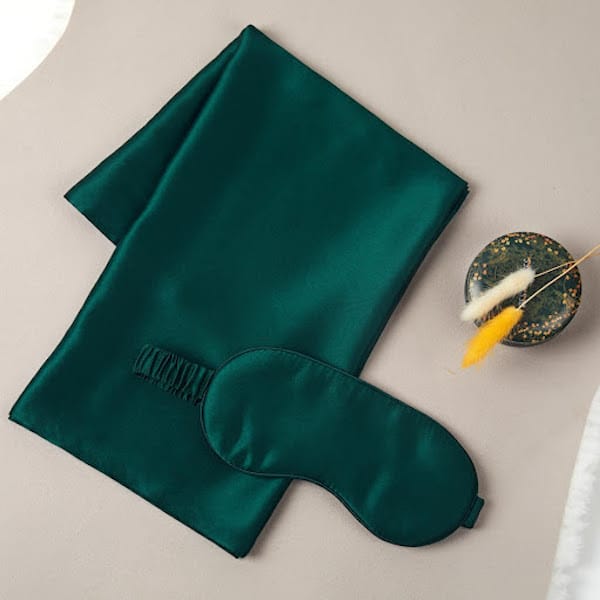 Silk Pillowcases Why Are They Highly UrbanMatter