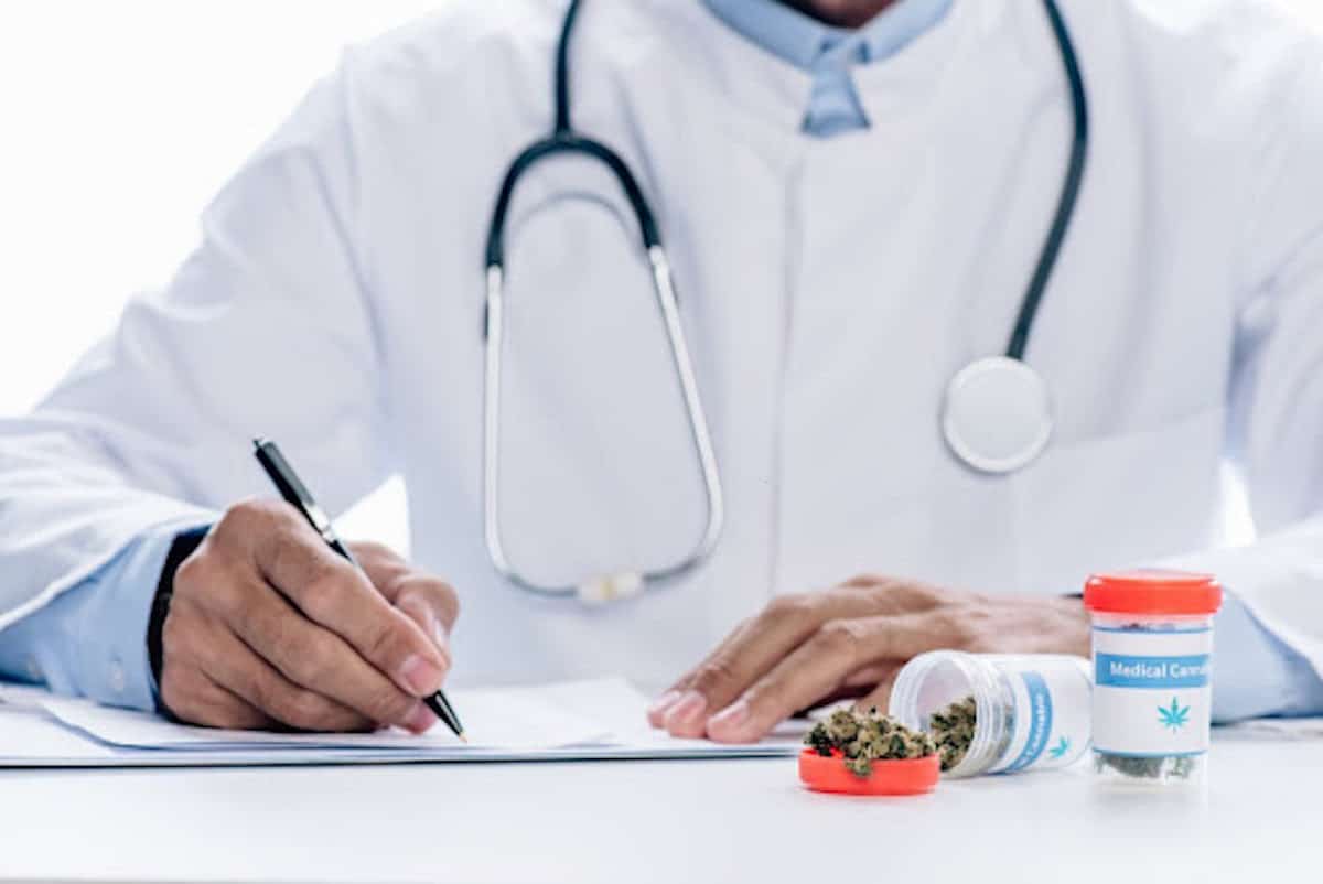 Can A Doctor Prescribe Medical Marijuana In Florida Cities? UrbanMatter
