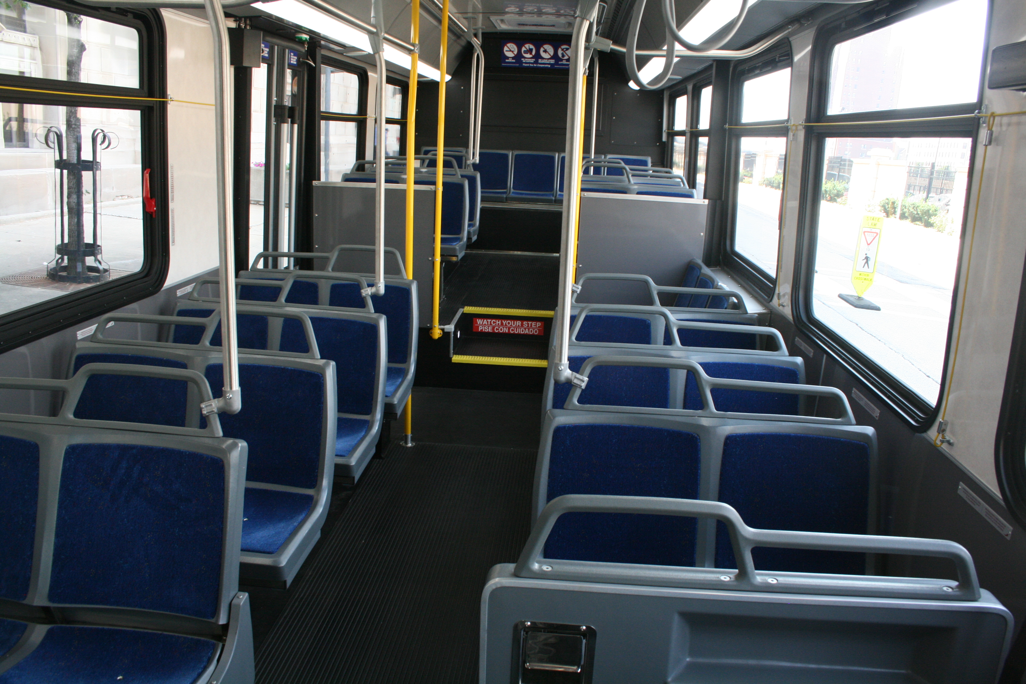 MCTS Unveils New Buses » Urban Milwaukee