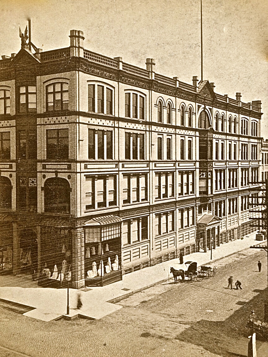 Yesterday’s Milwaukee Chapman’s Biggest Department Store » Urban Milwaukee