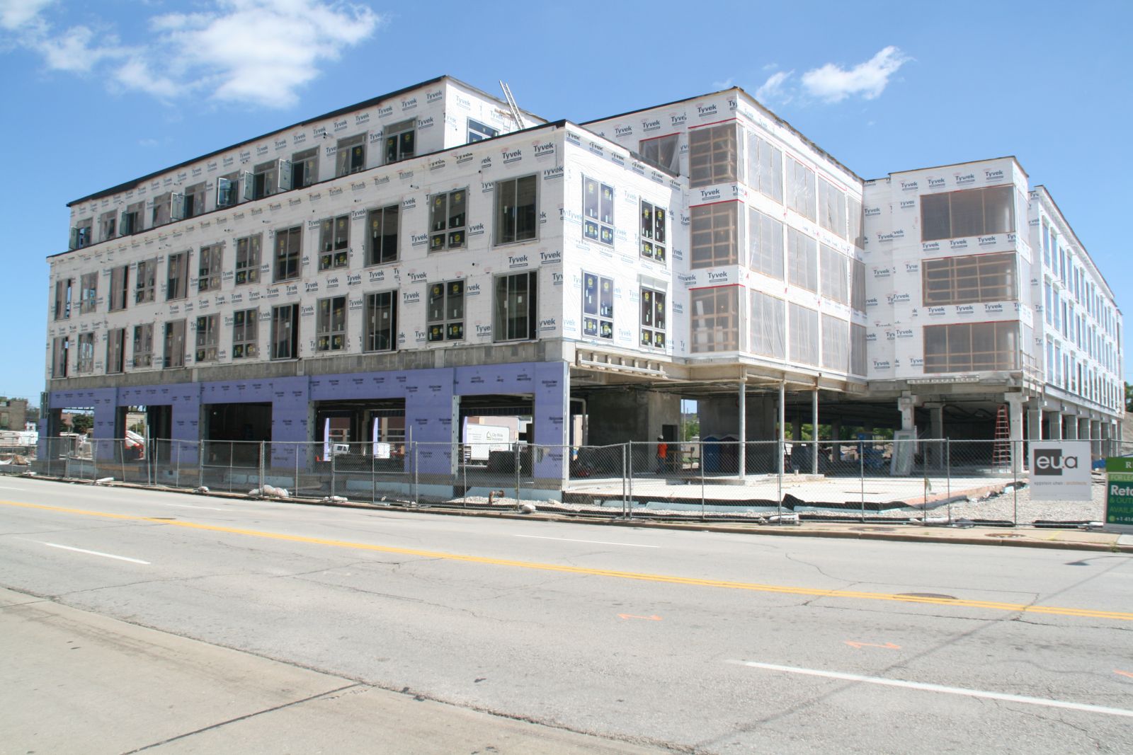 Friday Photos Freshwater Plaza Tops Off » Urban Milwaukee
