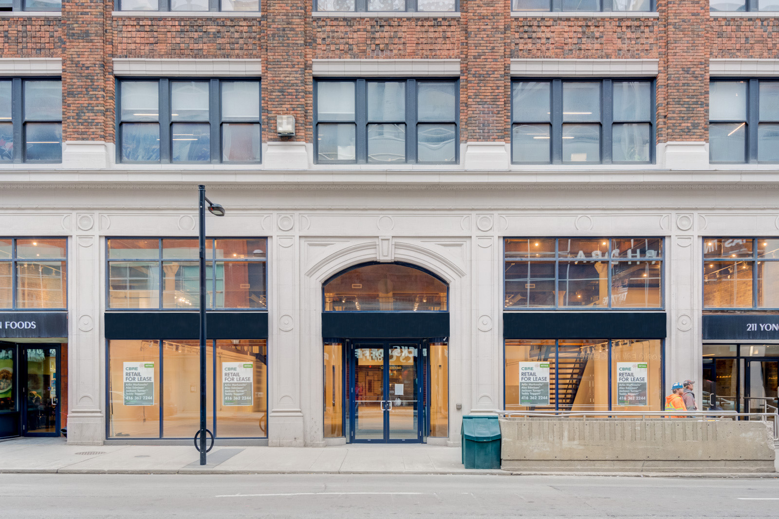 211 Yonge Street Toronto Urban Retail Team