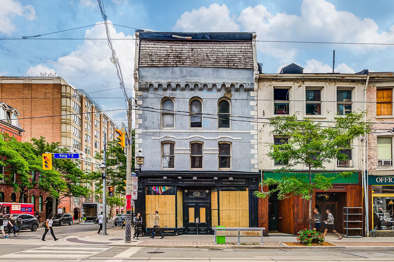 185 King Street East Toronto Urban Retail Team