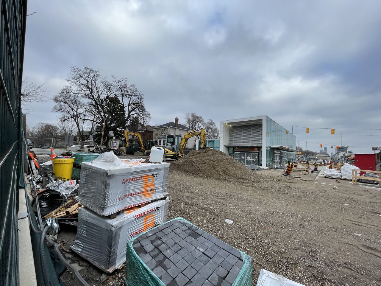 Crosstown LRT Cedarvale Station ?m ?s Metrolinx NORR Page 10