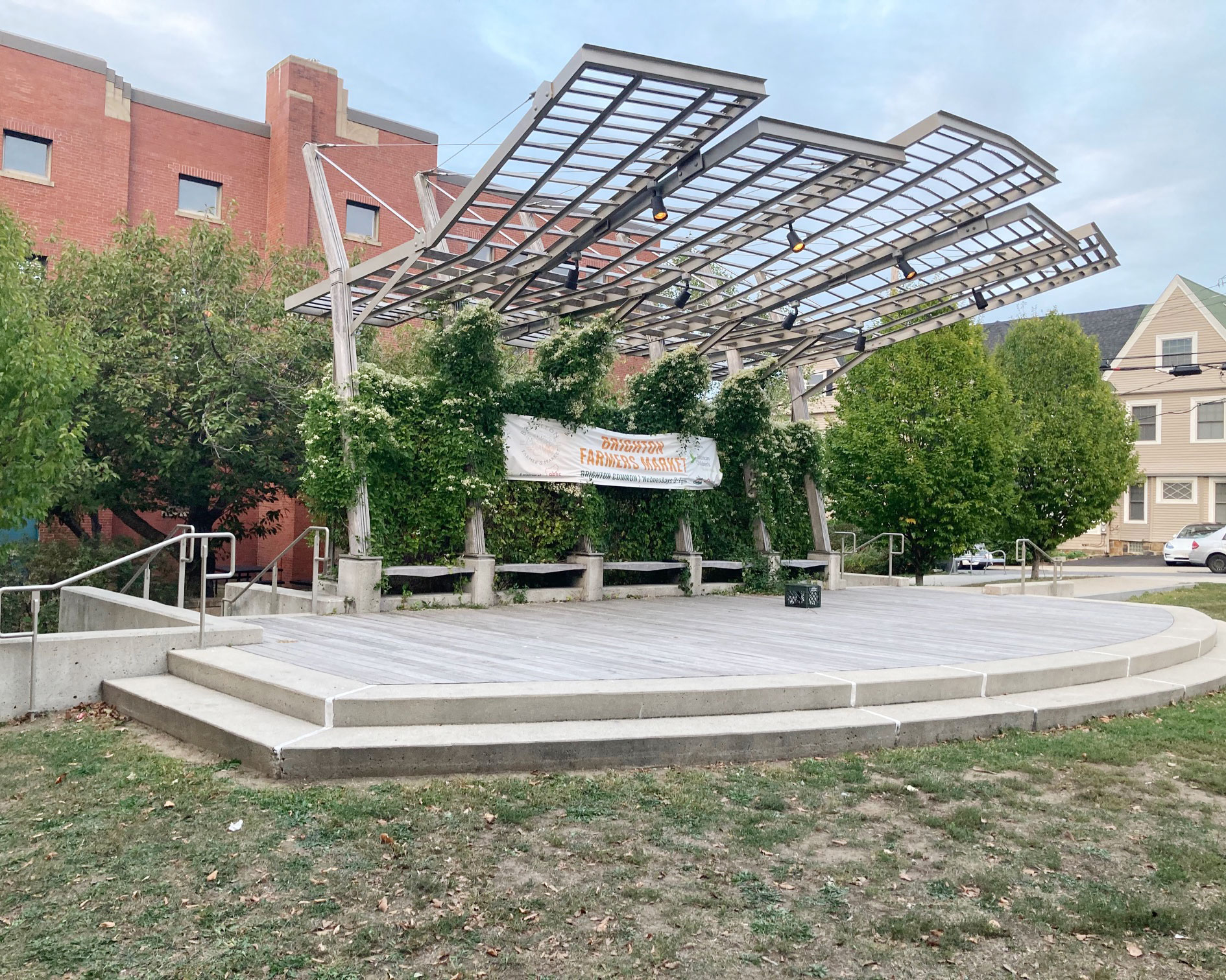 Brighton Common in Brighton, MA Events, Amenities & More Urbnparks