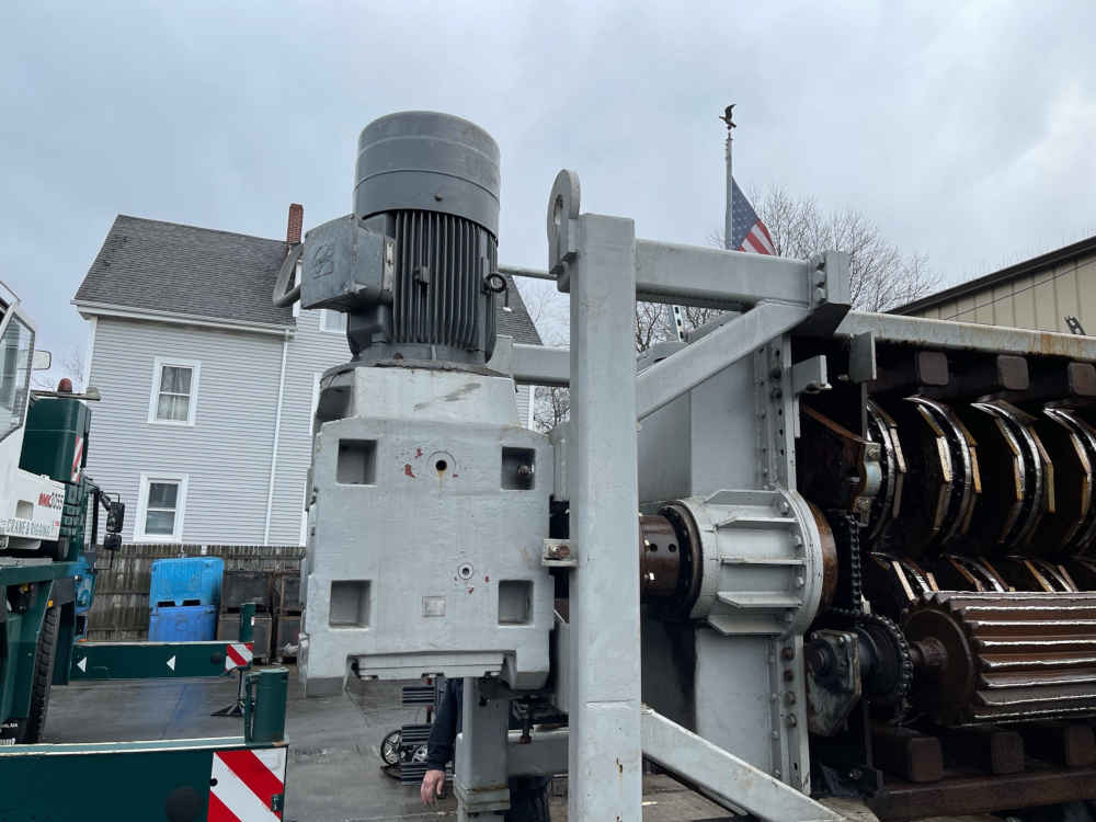 Barclay 6P Tire Shredder Unlimited Resources Corporation