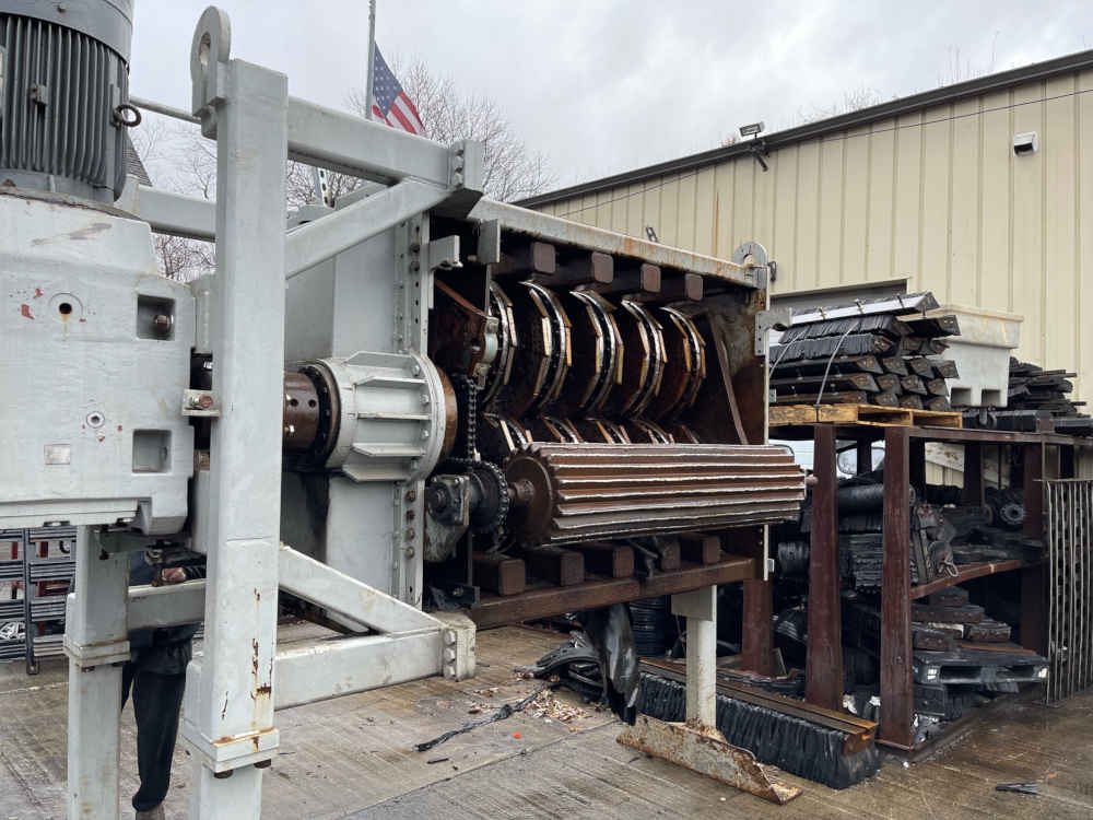 Barclay 6P Tire Shredder Unlimited Resources Corporation