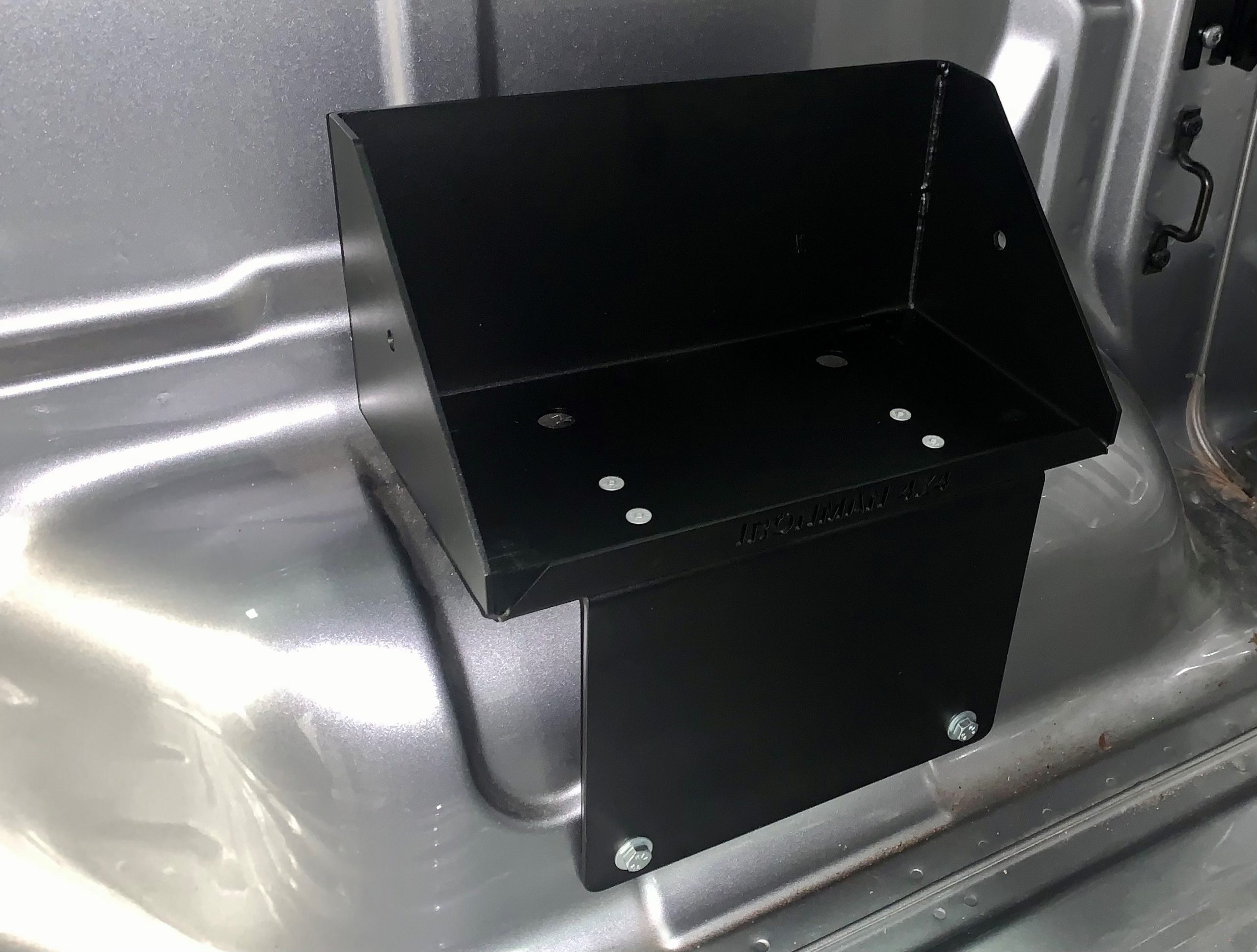 UNIVERSAL FIT BATTERY TRAY FOR UTE TUBS UR OFF ROAD