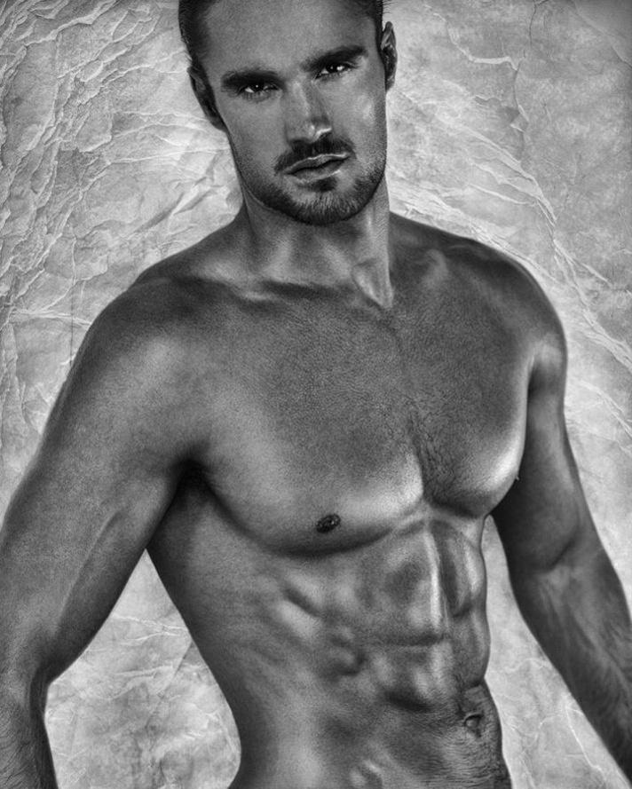 Thom Evans Photoshoot for ‘FTAPE’