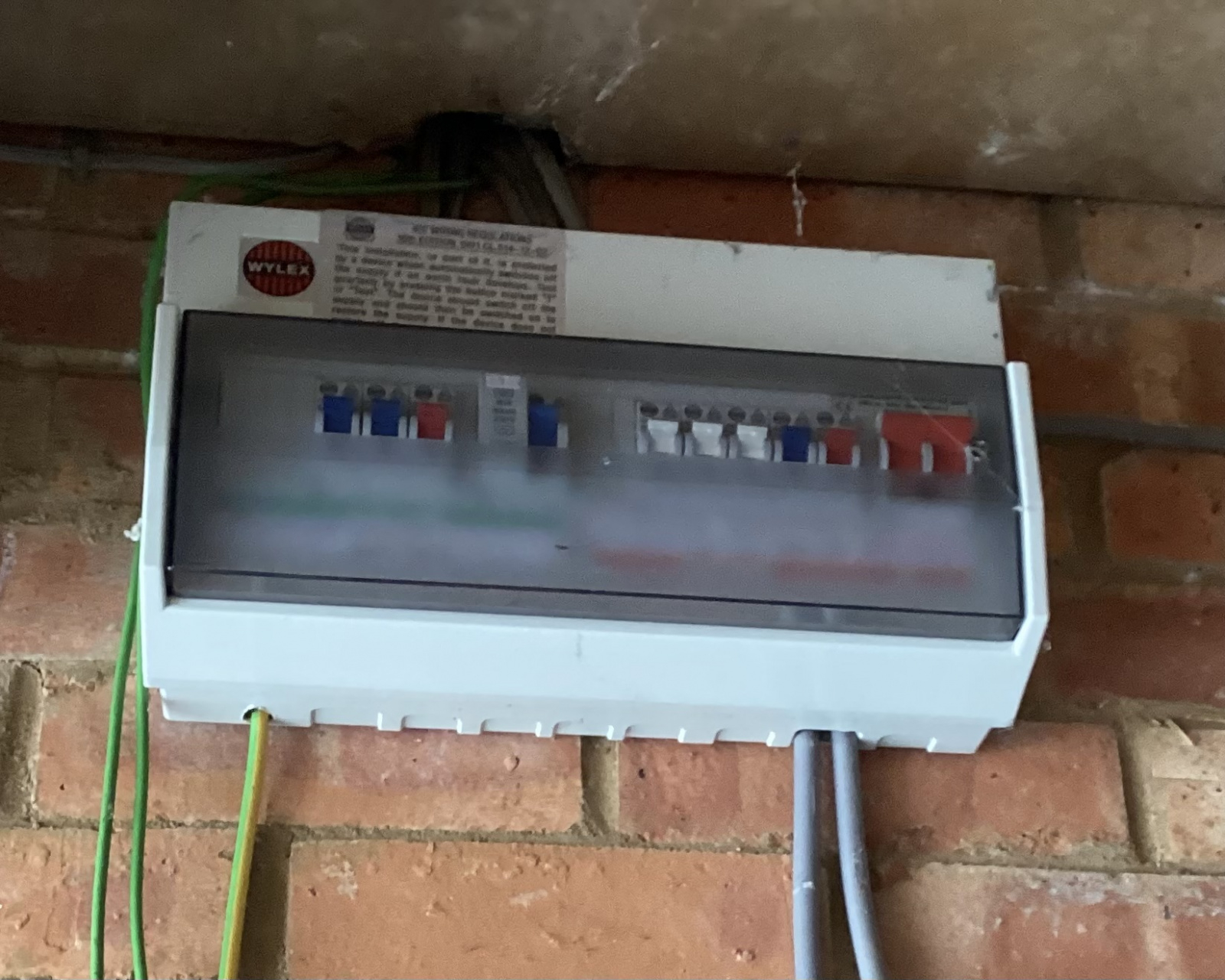 Fuse box keeps tripping and will not reset — MoneySavingExpert Forum