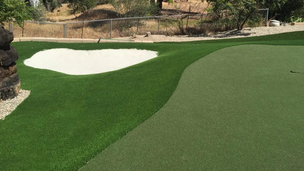 Expertly Designed Golf Putting Greens US Turf