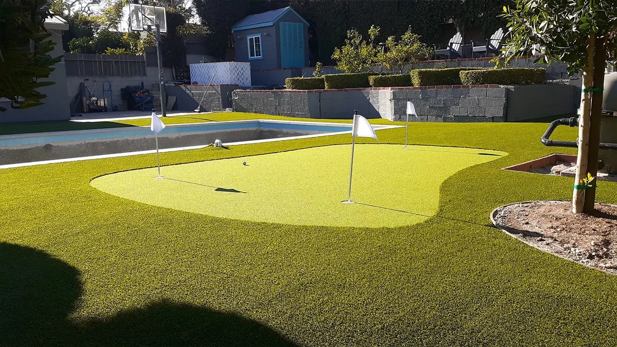Expertly Designed Golf Putting Greens US Turf