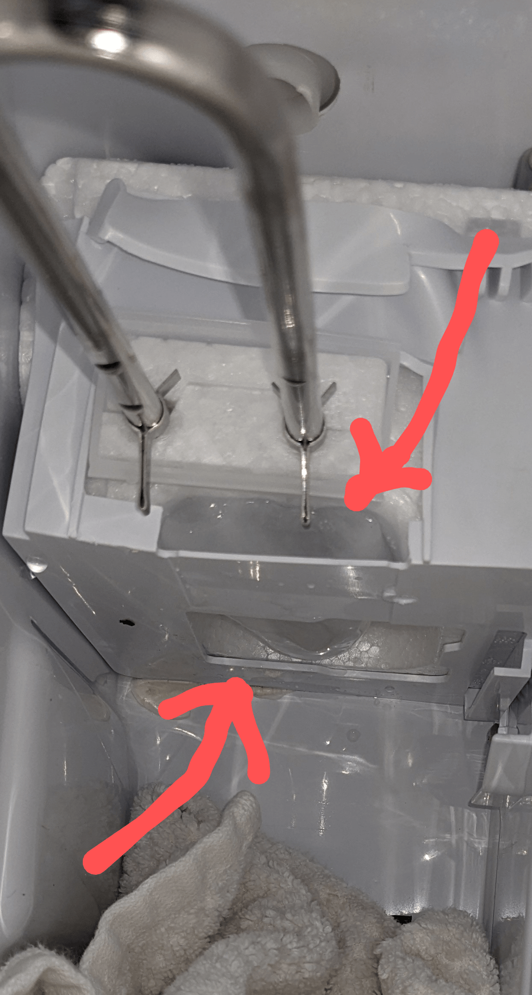 Solved Ice maker fan noise and ice buildup Samsung Community 2524829