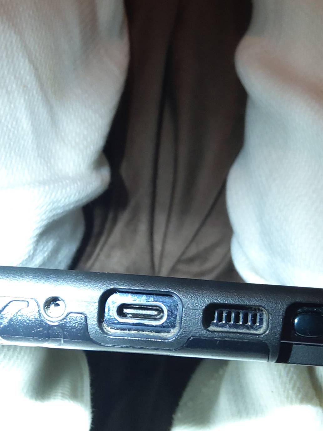 Solved: Charging Port Stopped Working - Samsung Community - 2060576