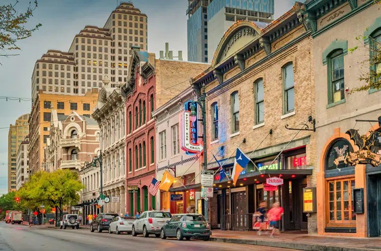 Texas Road Trip Bucket List MustVisit Destinations Easirent Car Rental