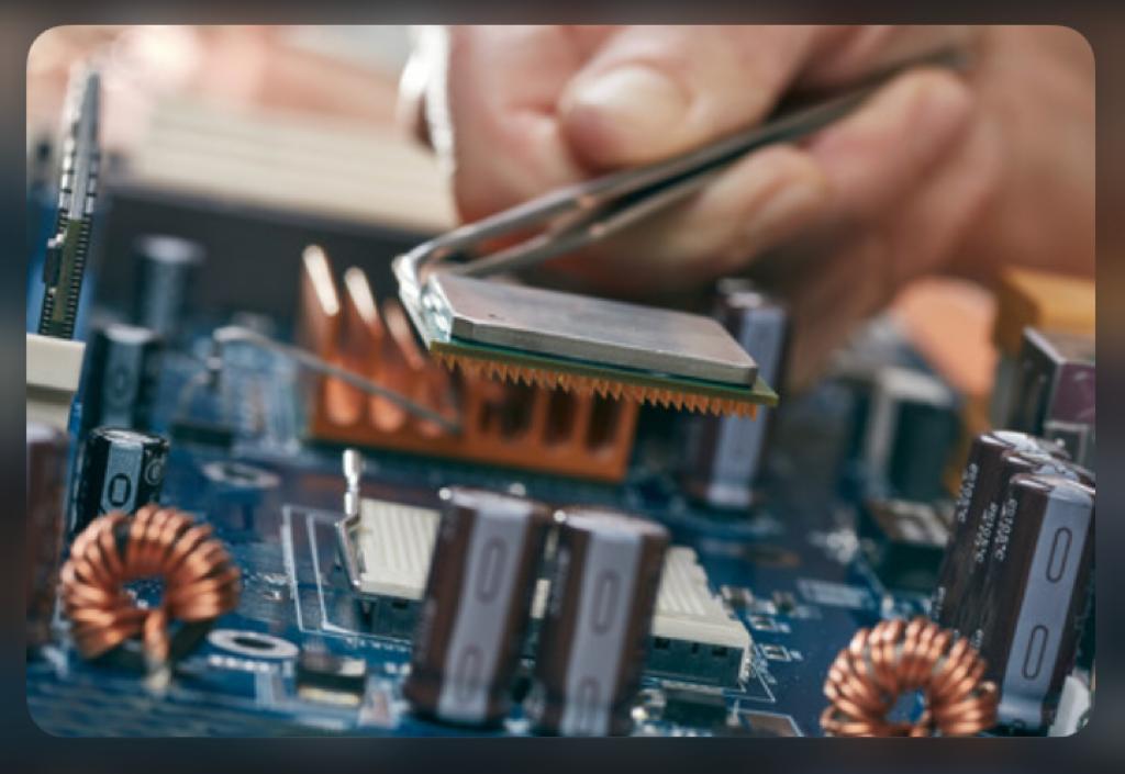 How do Microprocessors and Logic Gates Work in Electrical Engineering