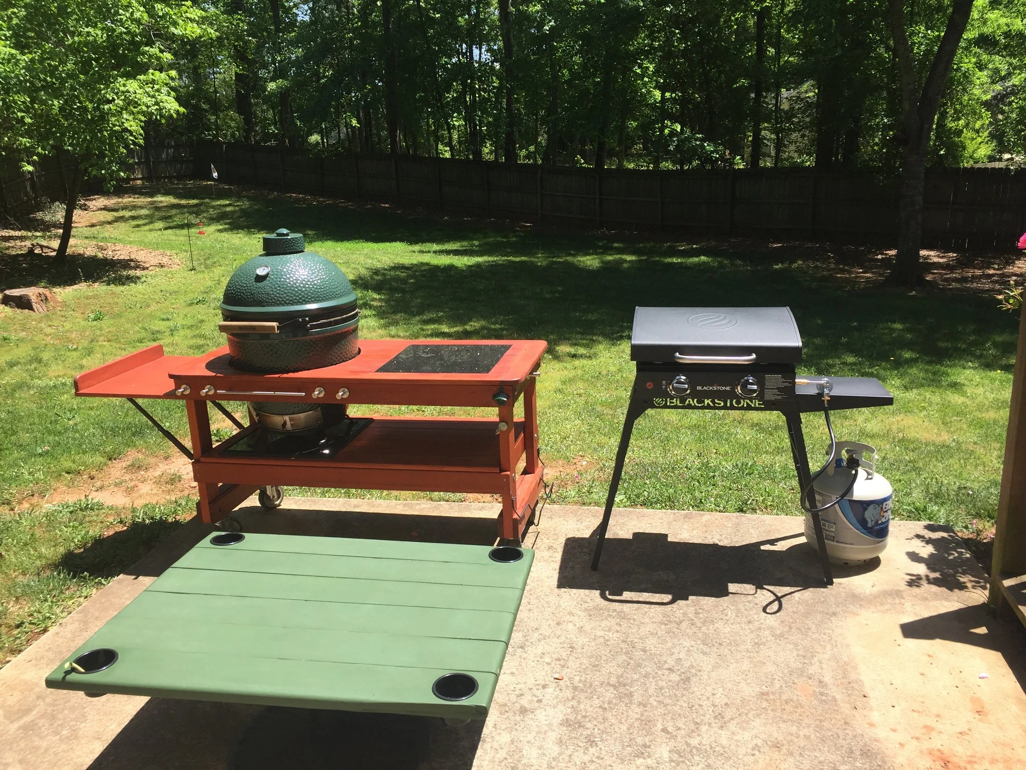 BLACKSTONE 22" TABLETOP WITH HOOD, LEGS, AND BULK ADAPTER HOSE at