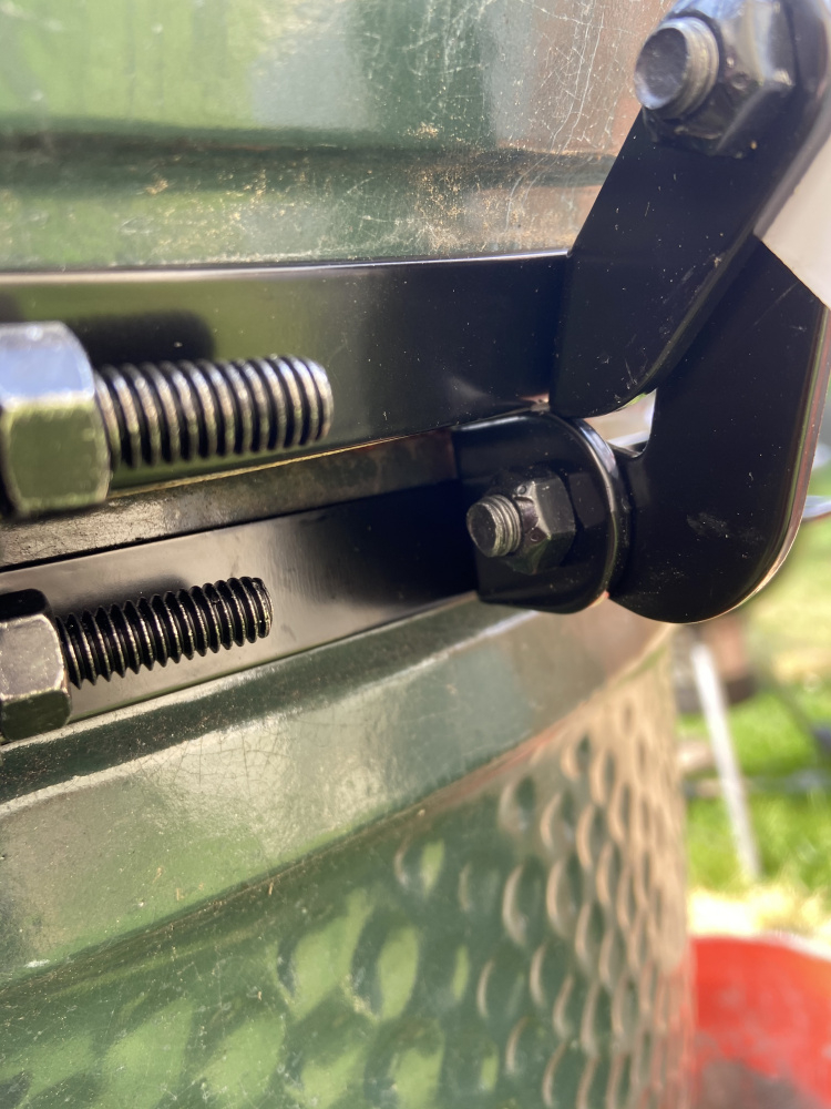 Newstyle hinge setup for a large — Big Green Egg EGGhead Forum The