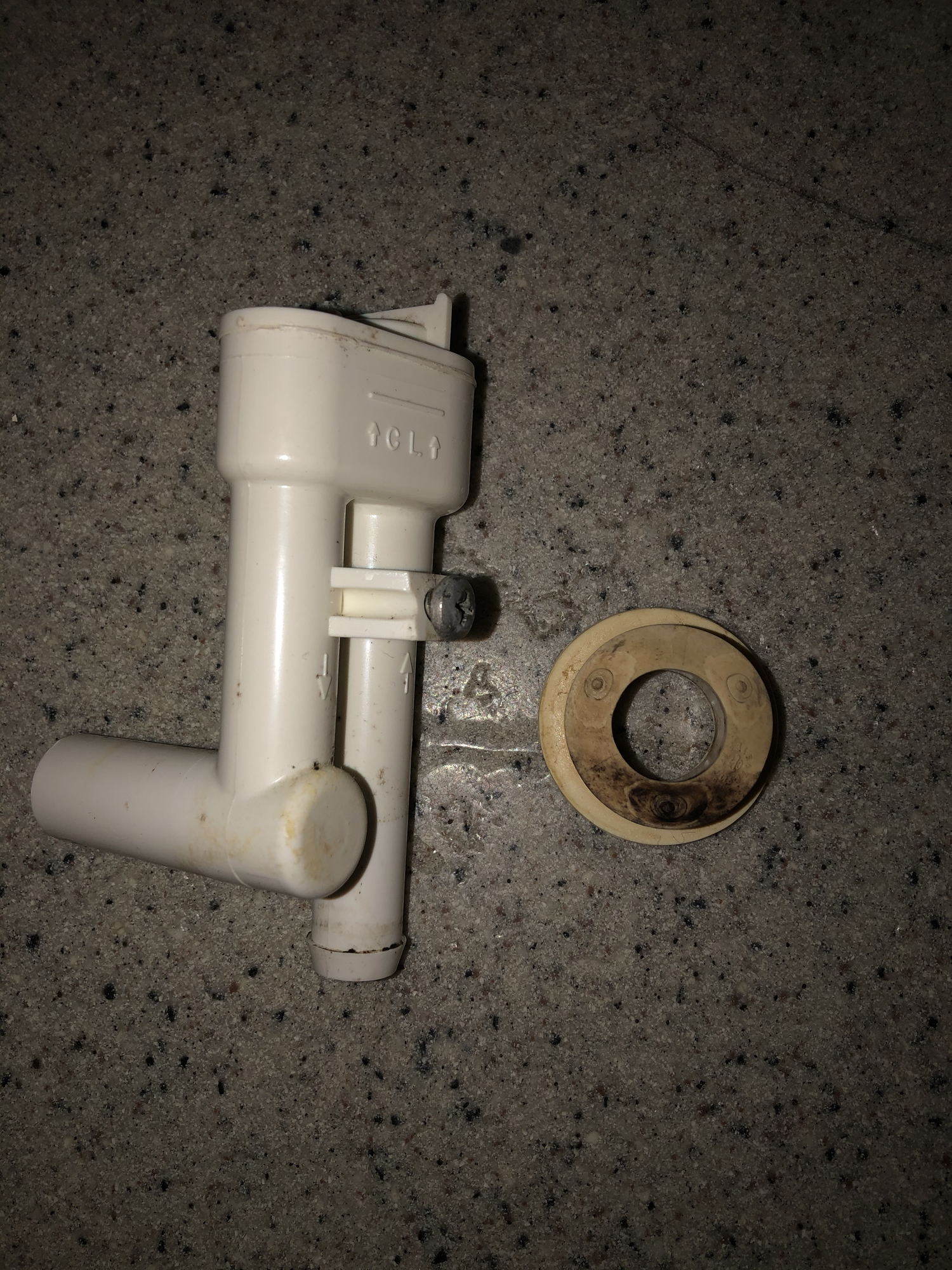 Vacuflush Vacuum Breaker — Rinker Boat Company