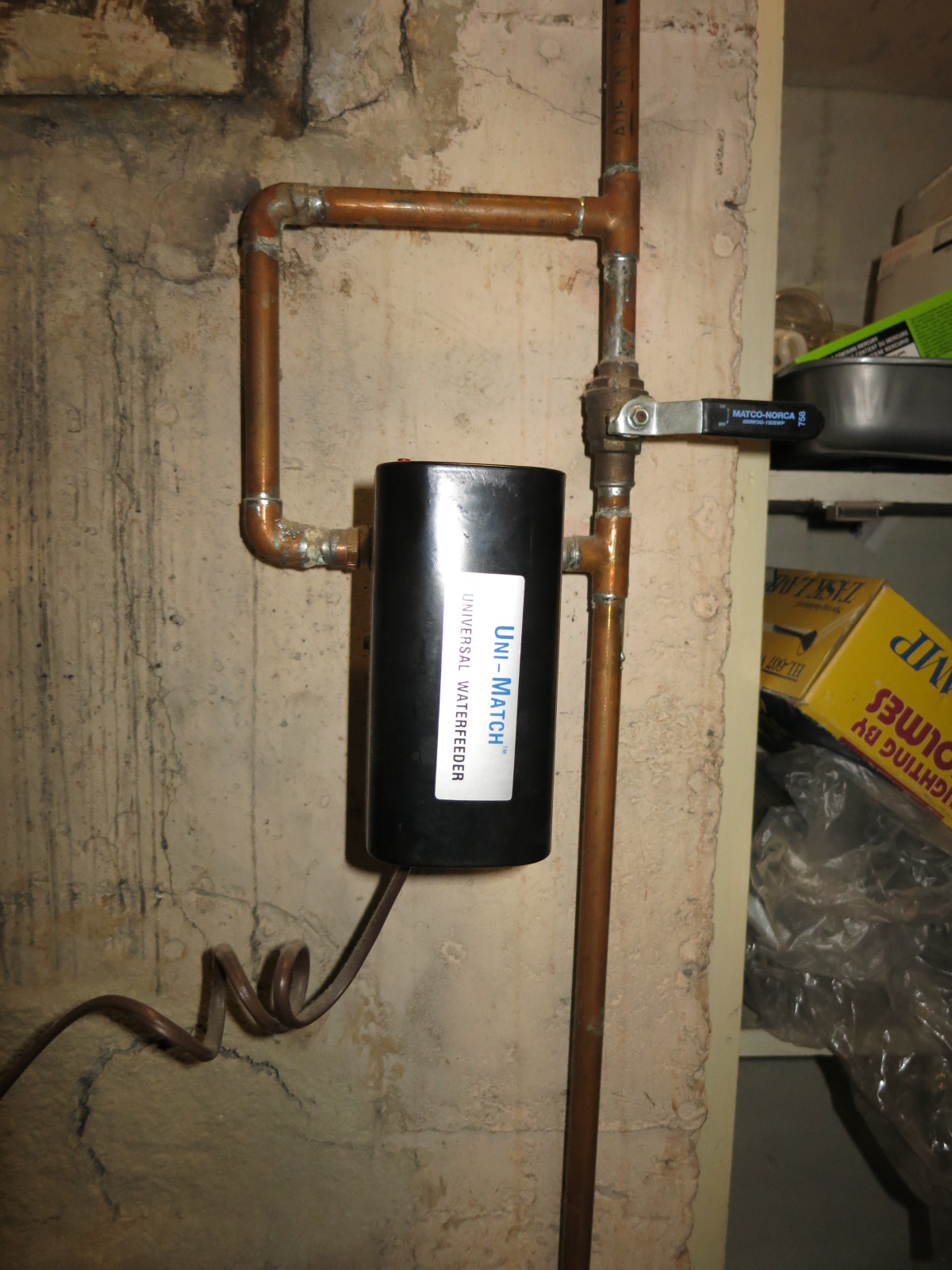 Questions regarding the main vent and auto water feeder that cuts off