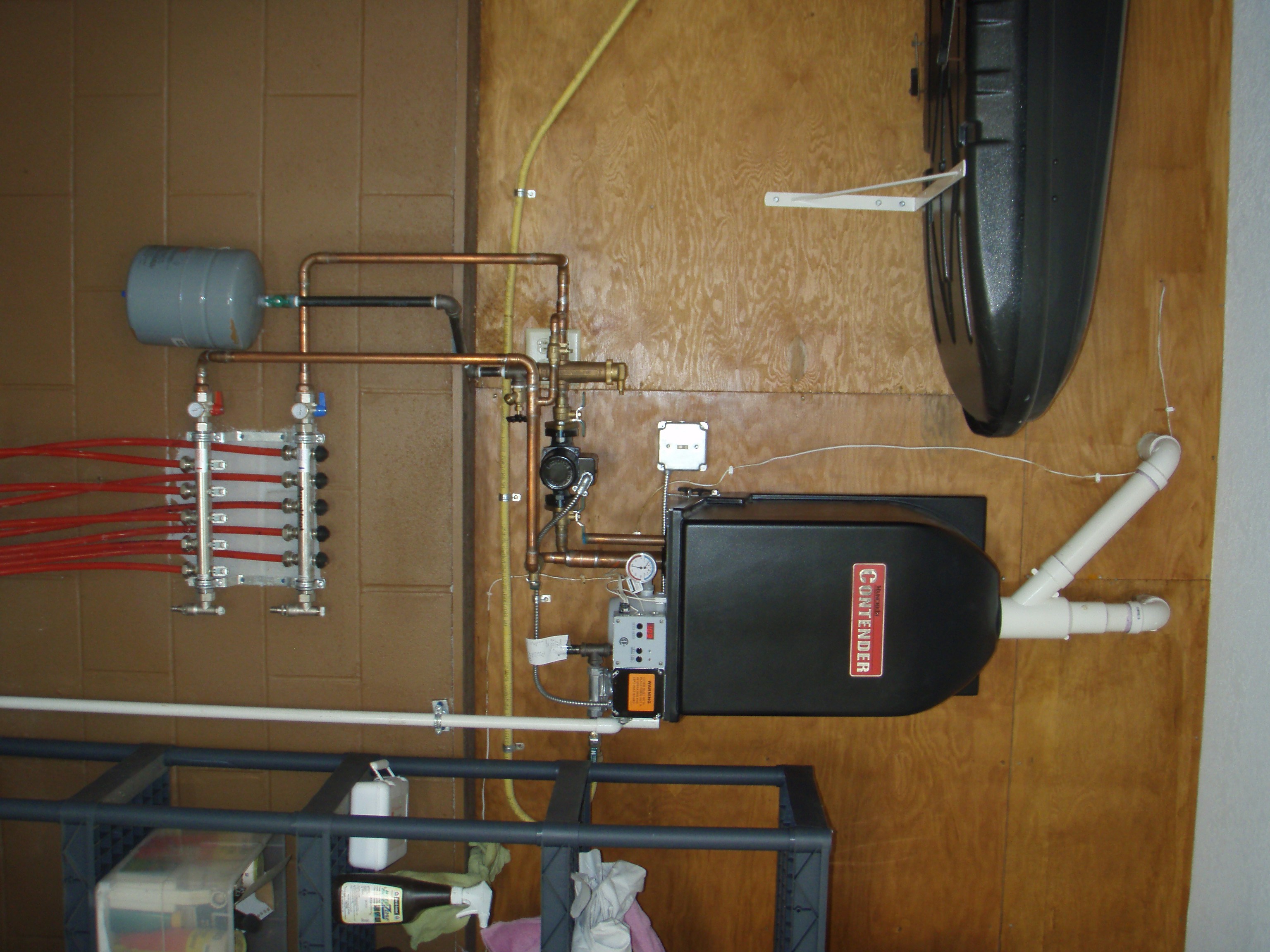 Munchkin Contender vs. Munchkin regular — Heating Help The Wall