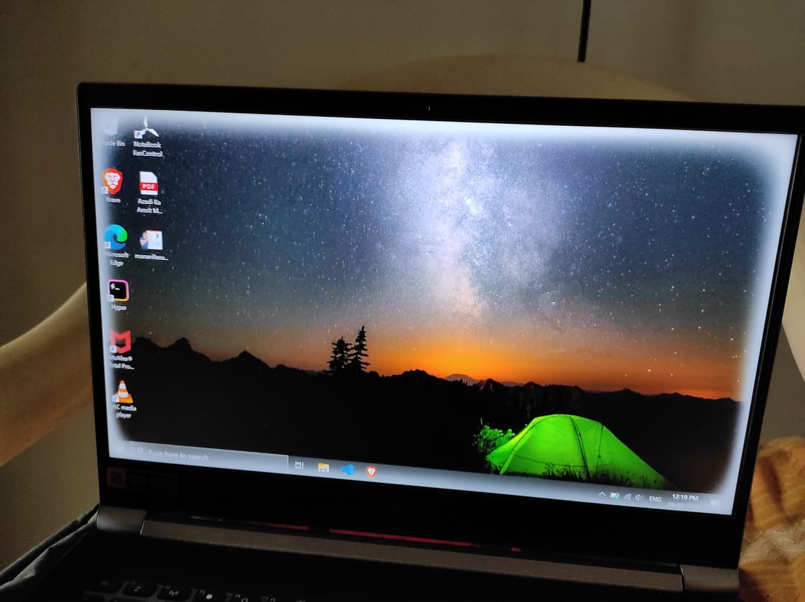 ACER SWIFT 3 SF31455g display turns white completely white at certain