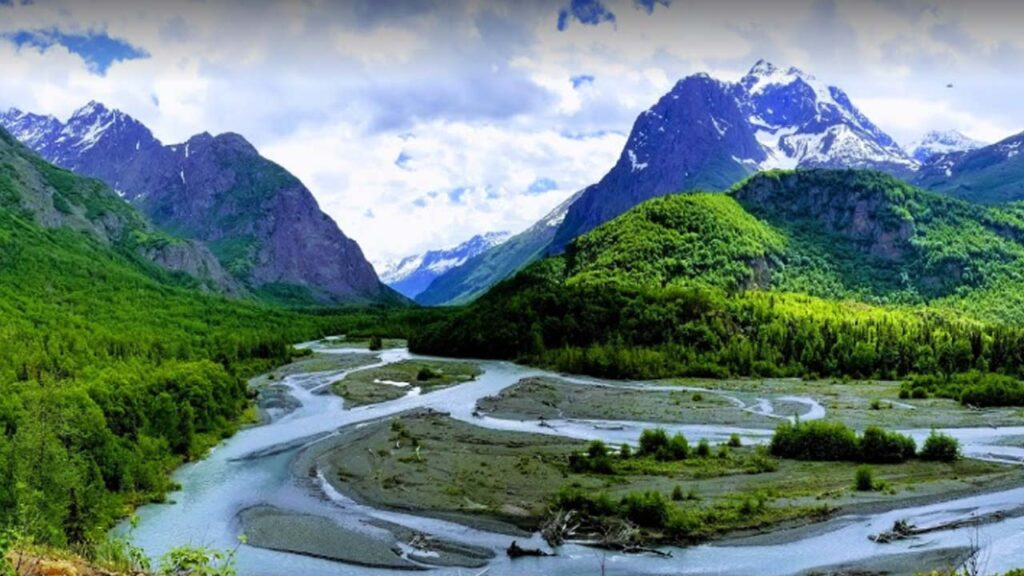 10 Cloudiest Cities in the US [Update 2024]