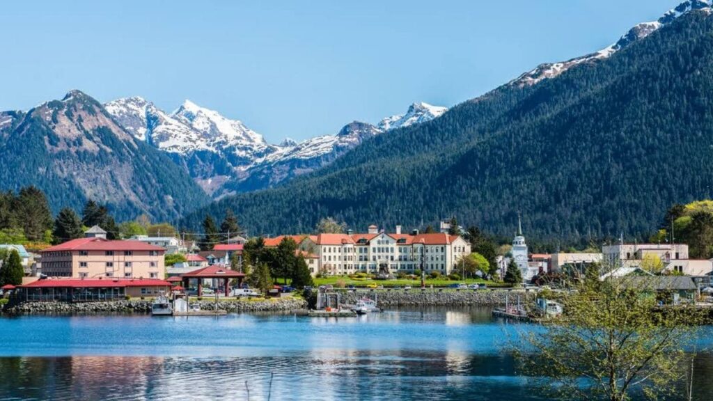 Top 17 Rainiest Cities in the US [Report 2024]